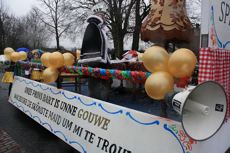 Mobiele geluidsinstallaties - Mobiele_geluidsinstallatie_op_carnavalswagen